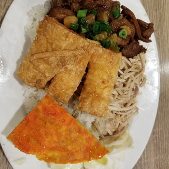 Com Tam Thanh - Number 28 and number 9....I think..lol - Vietnamese Near Me - Westminster, California