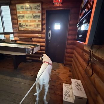 Valencia Tavern - Interior - Dive Bars Near Me - Huntington, New York Valencia Tavern - Interior - Dive Bars Near Me - Huntington, New York