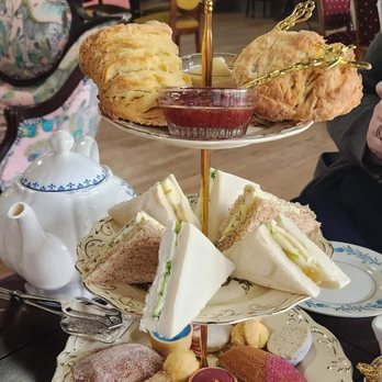 The Dollhouse Tearoom - Tea Rooms Near Me - Seguin, Texas