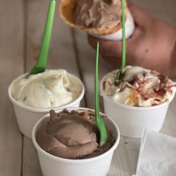Iscreamery Gig Harbor - Mint chocolate bark, tropical mangonada, rocky toffee