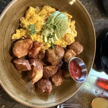 insideOUT - Cali Scramble with potatoes - Lounges Near Me - San Diego, California