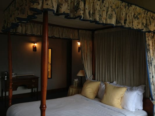 The Montagu Arms Hotel by null