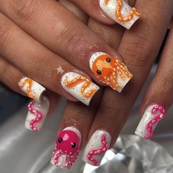 Lavue Nail Lounge