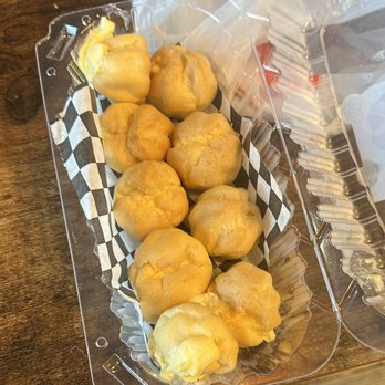 Dzui's Cakes & Desserts - durian cream puffs (non-craquelin) - Bakeries Near Me - San Jose, California Dzui's Cakes & Desserts - durian cream puffs (non-craquelin) - Bakeries Near Me - San Jose, California