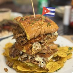 A Lo Vegano - Cuban sandwich