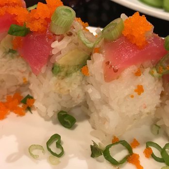 Darumaya - Hawaiian roll with soy paper - Sushi Bars Near Me - Banning, California