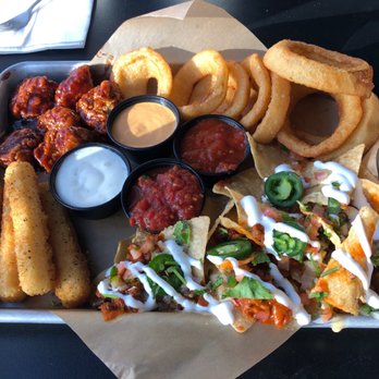 Buffalo Wild Wings - House sampler - American Near Me - Santee, California