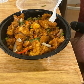 Sugar & Spice - Crispy Chicken Basil - Thai Near Me - Cambridge, Massachusetts