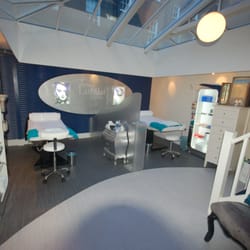 Lash Bar - Lash Bar mezzanine