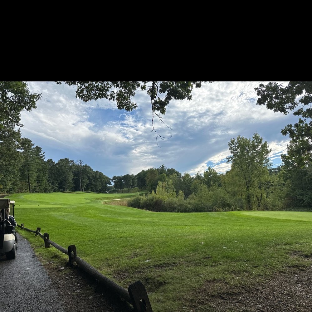 Red Tail Golf Club Logo