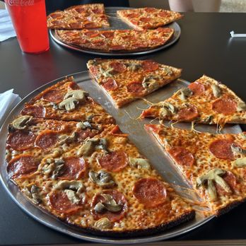 Riko's Pizza - Mushroom and pepperoni pizza - Chicken Wings Near Me - Westport, Connecticut Riko's Pizza - Mushroom and pepperoni pizza - Chicken Wings Near Me - Westport, Connecticut