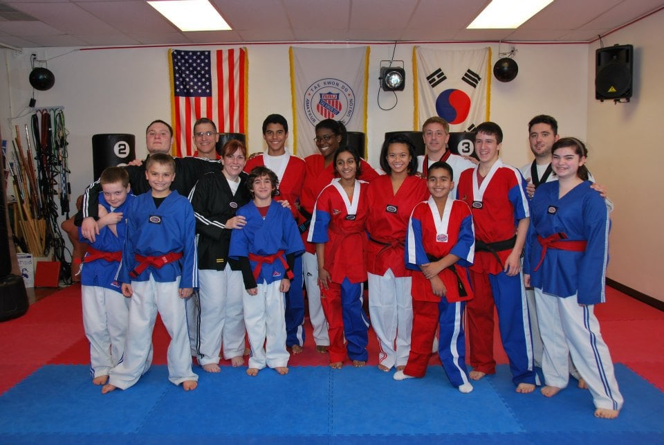 Fastkix Taekwondo Logo