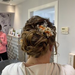 Bisous Beauty Bar