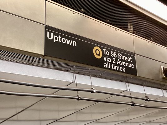 86 St by null