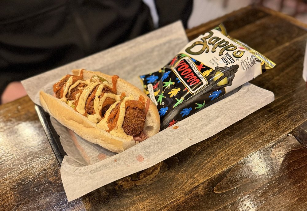 Social spots from Debris Po Boys & Drinks