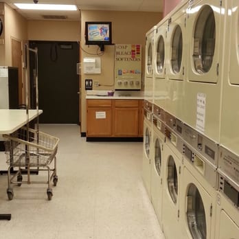 Bellevue Maytag Laundry - 16 dryers available as well as soap, soda, candy and snack vending machines - Laundromat Near Me - Bellevue, Nebraska Bellevue Maytag Laundry - 16 dryers available as well as soap, soda, candy and snack vending machines - Laundromat Near Me - Bellevue, Nebraska