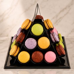 Pâtisserie Stéphane Pasco - Vertou - Pyramide de 24 macarons