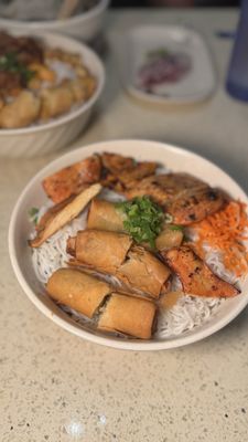 Pho Saigon 8 by null