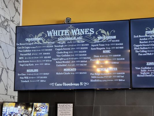 The Main Grape Vacaville by null