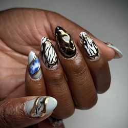 Milano Nail Spa Manvel