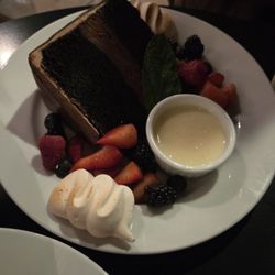 Manhattan Restaurant - Chocolate cake