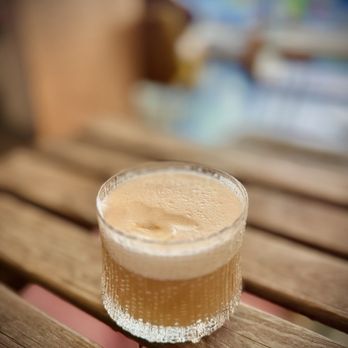 Covn - Coffee & Clothes - Coconut latte macchiato - Used, Vintage & Consignment Near Me - Berlin, BE Covn - Coffee & Clothes - Coconut latte macchiato - Used, Vintage & Consignment Near Me - Berlin, BE
