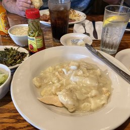 Chicken N' Dumplins Family Meal
