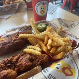 Dave's #1 2 Tenders w/ Fries