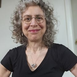 Eye Works - I am a happy customer, and I met another woman who was picking up her glasses, and she also looked great in her frames.