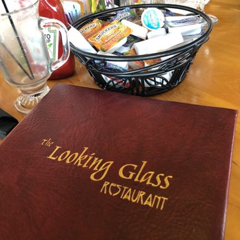 The Looking Glass Restaurant - Table set up - New American Near Me - Bar Harbor, Maine