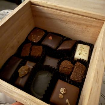 L.A. Burdick Handmade Chocolates - Desserts Near Me - Chicago, Illinois
