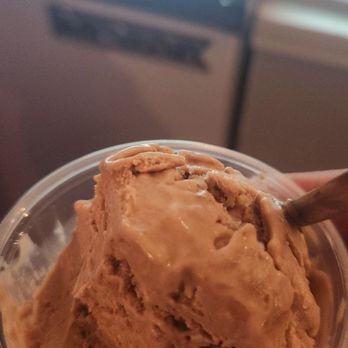 Chill Spot Rendezvous - Ice Cream & Frozen Yogurt Near Me - San Mateo, California