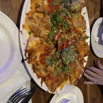 Yard House - Chicken Nachos - New American Near Me - West Nyack, New York