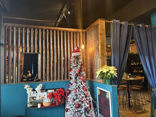 Scratch Kitchen & Cocktails by null