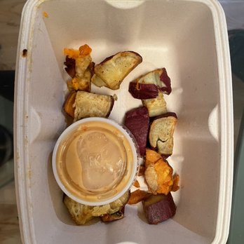 sweetgreen - Healthy Salads, Wraps, and Bowls - Roasted Sweet Potatoes Hot Honey Mustard - Salad Near Me - Houston, Texas sweetgreen - Healthy Salads, Wraps, and Bowls - Roasted Sweet Potatoes Hot Honey Mustard - Salad Near Me - Houston, Texas