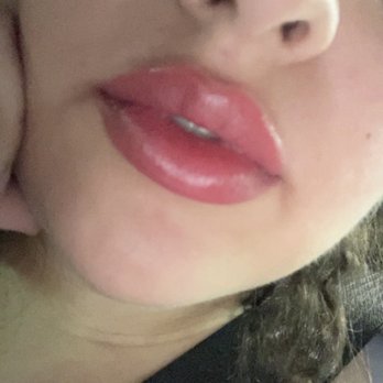 Kaylartistry - Right after first lip blush session. Swollen but pretty pink lips. - Permanent Makeup Near Me - Brea, California