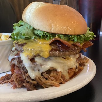 Apple Valley BBQ - The Danger Zone burger! - Barbeque Near Me - Mount Hood Parkdale, Oregon