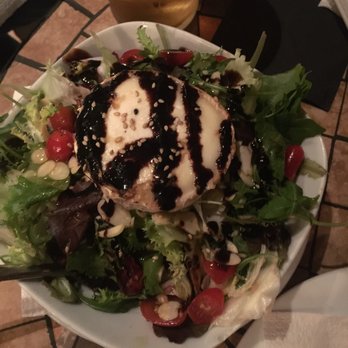 Tosca - Fabulous Greek salad - Spanish Near Me - Barcelona, B Tosca - Fabulous Greek salad - Spanish Near Me - Barcelona, B