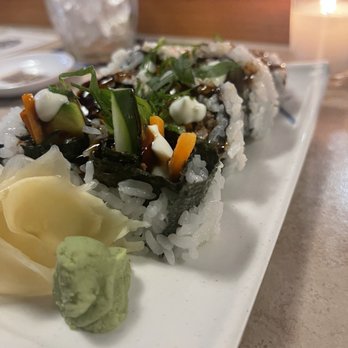 Moms - Roll - Japanese Near Me - Hilo, Hawaii