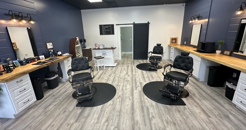 Lakeside Barber Logo