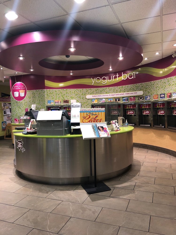 MENCHIE’S FROZEN YOGURT CLOSED Updated September 2024 20 Photos
