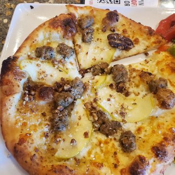 SPIN! Pizza - Sausage & Apple pizza - Pizza Near Me - Kansas City, Missouri SPIN! Pizza - Sausage & Apple pizza - Pizza Near Me - Kansas City, Missouri