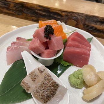 Kakurega Sushi - Sashimi platter - Sushi Bars Near Me - Flushing, New York