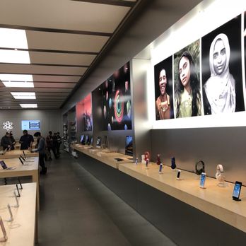 Apple Tacoma Mall - Apple wall - Computers Near Me - Tacoma, Washington Apple Tacoma Mall - Apple wall - Computers Near Me - Tacoma, Washington