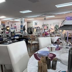 Owen Rose Home - Huge interior with so many options.