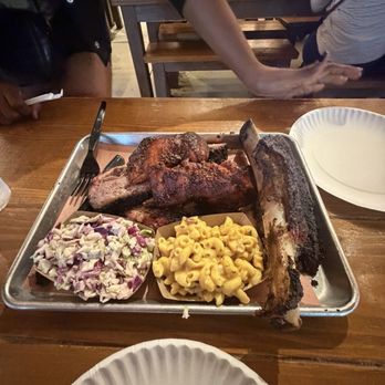 Pinkerton's Barbecue - Barbeque Near Me - San Antonio, Texas Pinkerton's Barbecue - Barbeque Near Me - San Antonio, Texas