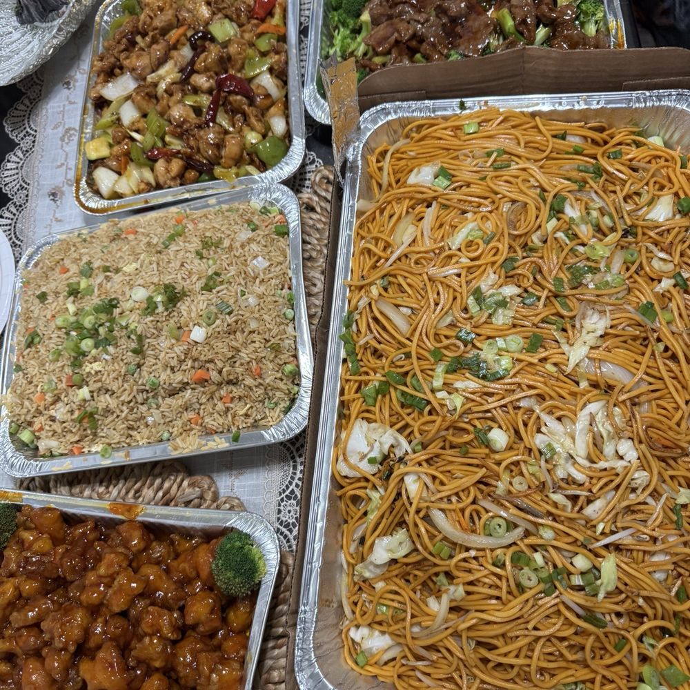 Orange chicken, fried rice, kung pao chicken, broccoli beef, chow mein Orange chicken, fried rice, kung pao chicken, broccoli beef, chow mein