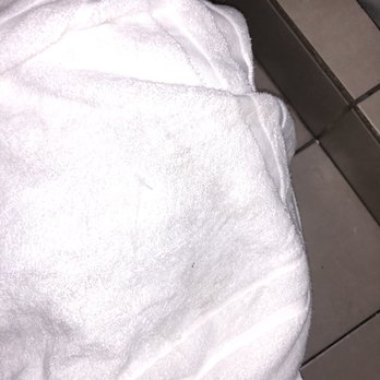 La Mesa Inn - Mascara and hair stains  also yellow stains - Mexican Near Me - Tijuana, BCN