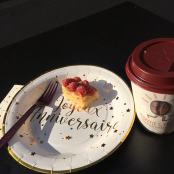 Pret A Manger - Joueux Anniversaire! - Coffee & Tea Near Me - Paris, 75