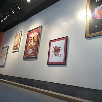 Hot Lola’s - Decor - Chicken Shop Near Me - Arlington, Virginia Hot Lola’s - Decor - Chicken Shop Near Me - Arlington, Virginia
